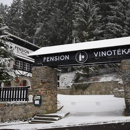بيت ضيافة St. Moritz Železná Ruda